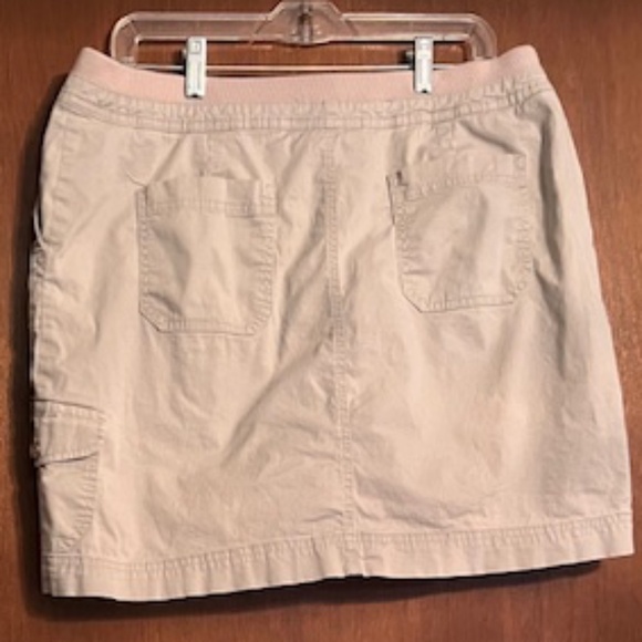 Karen Scott Petites Women’s Skort Khaki size 16P - Picture 2 of 2
